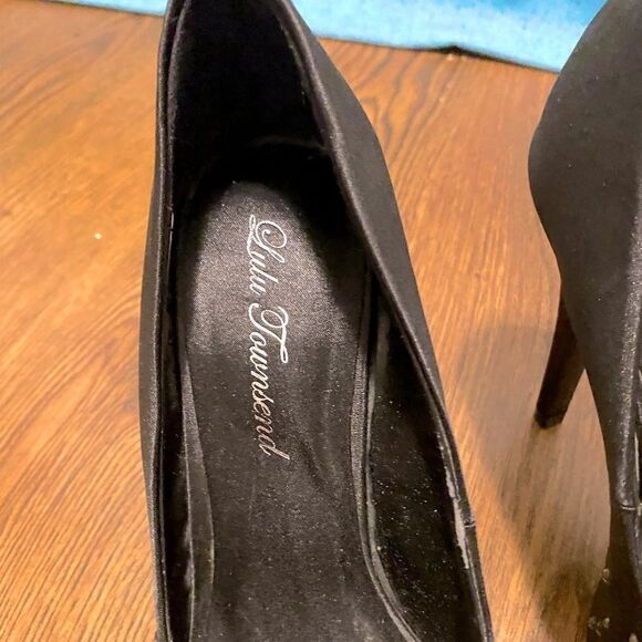 🌷 Club Townsend🌷GorgeousBlack Satin Rhinestone Studded Heel Open Toe Pumps - Picture 8 of 8